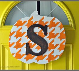 monogrammed pumpkin door decor for fall, crafts, seasonal holiday decor