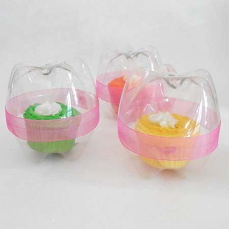 recipientes para cupcakes hechos con botellas de plstico recicladas