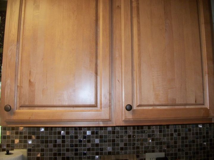 q bought this 1960 s ranch in really bad shape kitchen remodel pics, home improvement, kitchen backsplash, kitchen design, So happy with the way my backsplash turned out I drilled and added all the cabinet door knobs myself