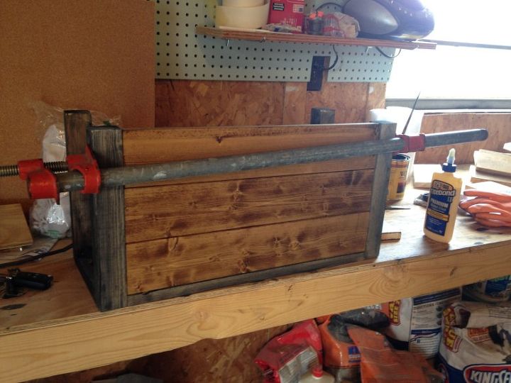 um projeto diy fcil caixa de madeira em dois tons