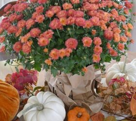 fall table decorating in rich autumn hues, home decor, seasonal holiday decor