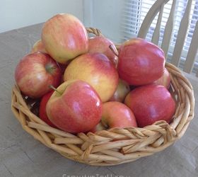 fall sayings on apples with edible writer, crafts, seasonal holiday decor