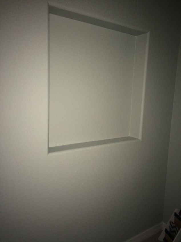 hole in the wall entrance