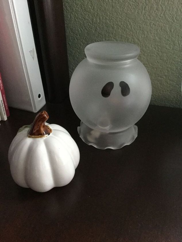 bud vase pumpkins ghosts calabazas y fantasmas