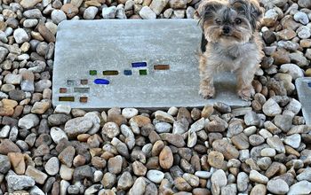 Super Easy DIY Modern Geometric Concrete Stepping Stones With Bling!