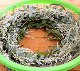 dollar store hack laudry basket into wreath makers, crafts, repurposing upcycling, seasonal holiday decor, wreaths