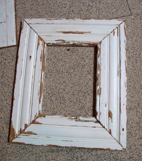vintage molding and pallet wood frame diy, crafts, pallet, repurposing upcycling, wall decor