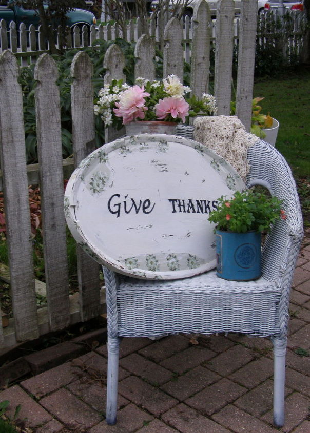 cottage garden thanksgiving sign from antique mirror, repurposing upcycling, seasonal holiday decor