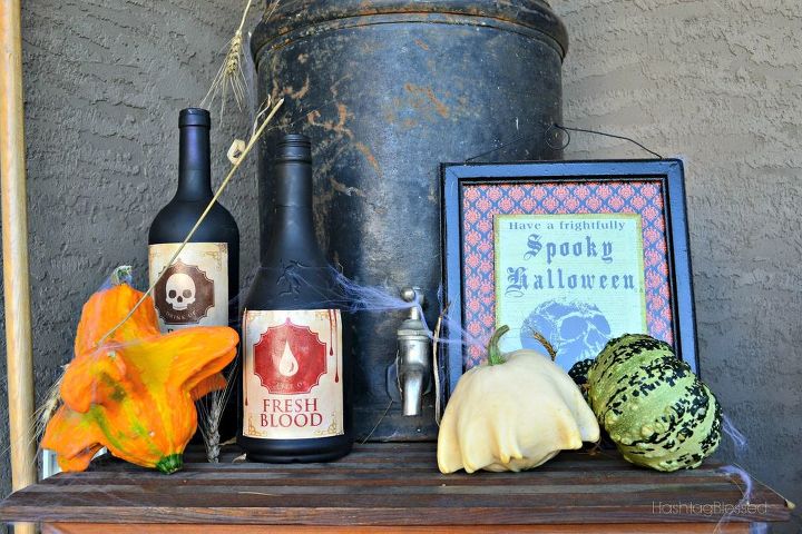 spooky fall porch decor, crafts, halloween decorations, porches, seasonal holiday decor
