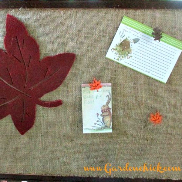 s these 18 insanely cute burlap ideas are guaranteed to make you smile, crafts, reupholster, Turn a Square of It Into a Bulletin Board
