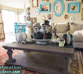 spooky halloween coffee table decor, halloween decorations, seasonal holiday decor