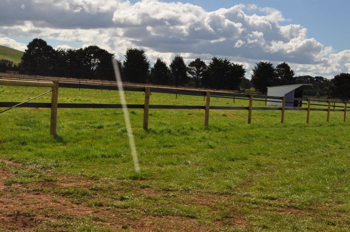 the practical and social advantages of rural fencing, fences