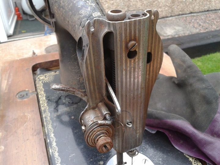 maquina de coser singer, Est muy oxidada