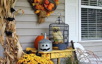 La transición de un porche de otoño a Halloween