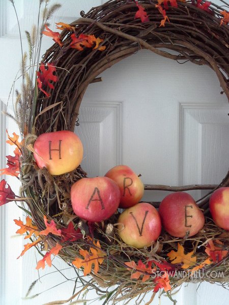 harvest apples on a shelf wreath, crafts, seasonal holiday decor, shelving ideas, wreaths