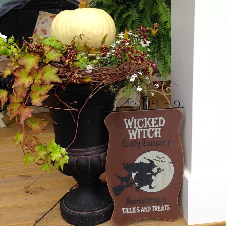 spookifying your home s exterior on a budget, halloween decorations, outdoor living, seasonal holiday decor