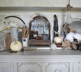 s this is what the perfect fall home looks like according to bloggers, home decor, seasonal holiday decor, Plenty of Vintage Collections