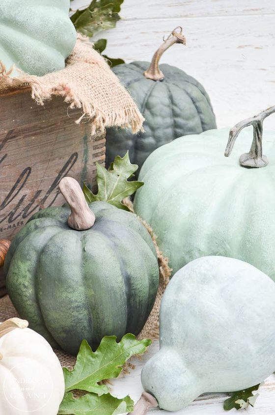 how to make pumpkins look realistic with a simple paint treatment, chalk paint, crafts, how to, seasonal holiday decor