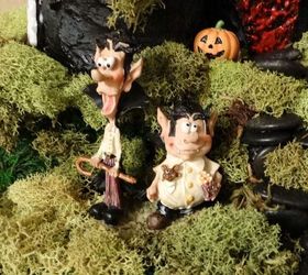 halloween miniature garden, gardening, halloween decorations, repurposing upcycling, seasonal holiday decor