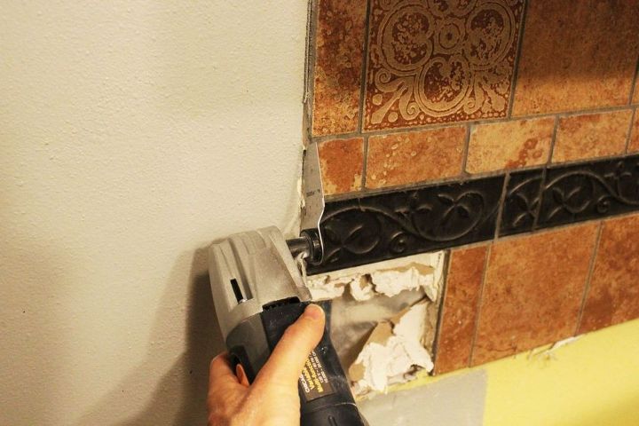 how to remove a kitchen tile backsplash, diy, how to, kitchen backsplash, kitchen design, tiling