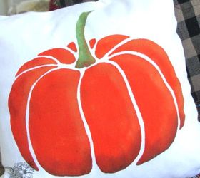 s 15 cute and creepy throw pillow designs you can paint this minute, crafts, halloween decorations, home decor, seasonal holiday decor, Paint a 3D Pumpkin That Jumps off the Pillow