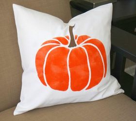 s 15 cute and creepy throw pillow designs you can paint this minute, crafts, halloween decorations, home decor, seasonal holiday decor, Design a Subtle Textured Pumpkin