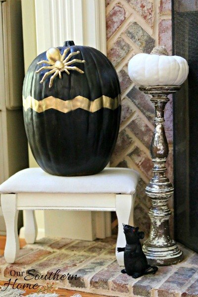 9 lugares que olvidaste decorar para el otoo, Mantel de Halloween