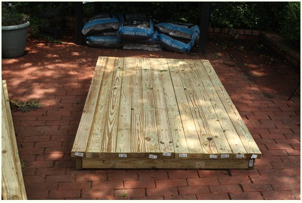 diy swinging outdoor bed, concrete masonry, diy, how to, outdoor furniture, outdoor living