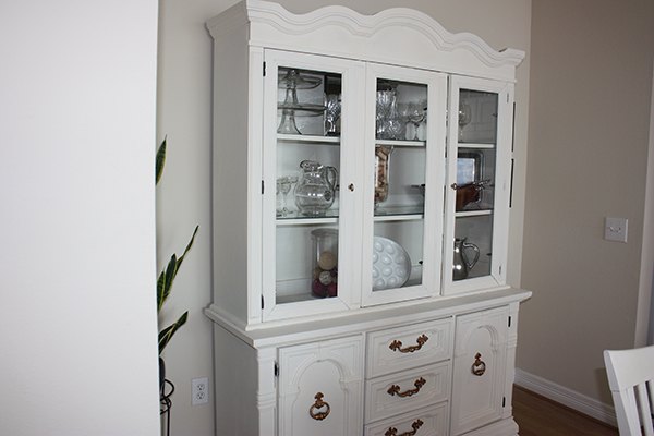 dining room china cabinet makeover, dining room ideas, home decor, painted furniture