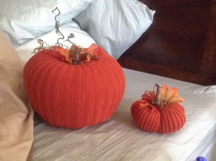 faux fall pumpkins, crafts, repurposing upcycling, seasonal holiday decor, Two different styles