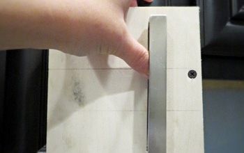 Rápido, fácil y barato DIY Cabinet Hardware Jig para la colocación de encargo