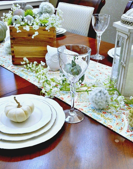 thanksgiving tablescape, seasonal holiday decor, thanksgiving decorations