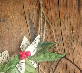 diy rustic christmas wreath, christmas decorations, crafts, wreaths