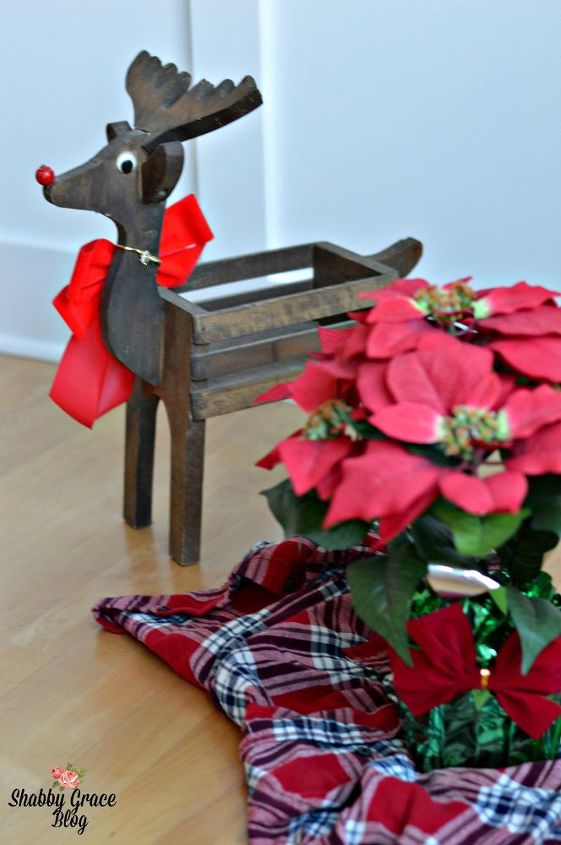 thrift store rudolph makeover, chalk paint, christmas decorations, crafts, seasonal holiday decor