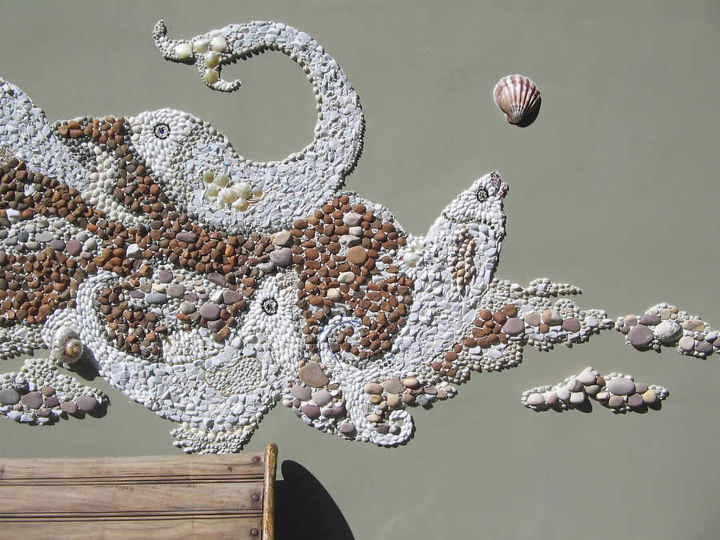 mosaico de seixos e conchas