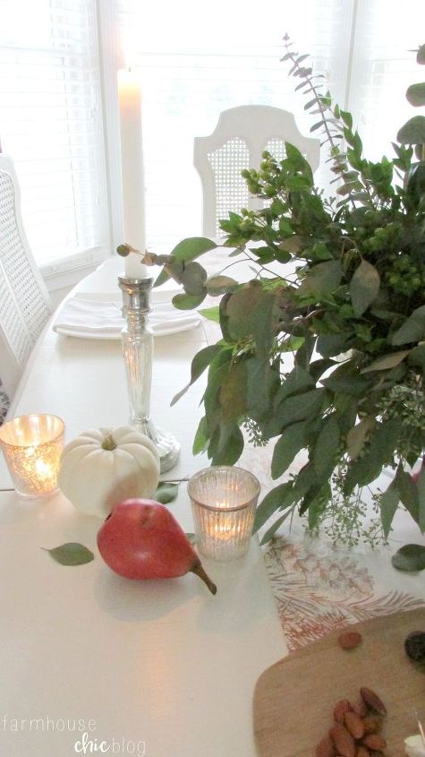 elegant thanksgiving tablescape, seasonal holiday decor, thanksgiving decorations