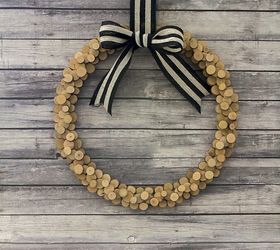 wood slice wreath, christmas decorations, crafts, wreaths