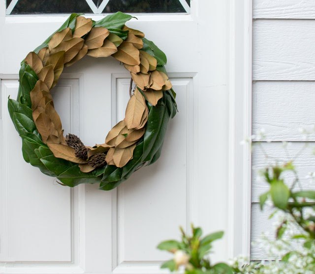 make a fresh magnolia wreath, crafts, flowers, wreaths