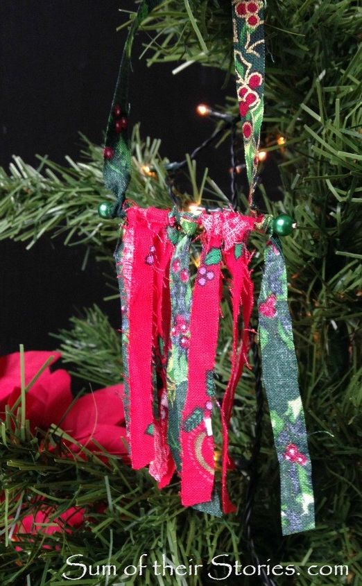 mini yarn wall hanging ornament, christmas decorations, seasonal holiday decor