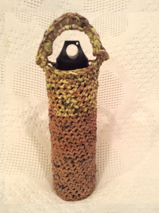 what can you do with plastic bags make a tote bag or purse, Plarn wine or water bottle carrier