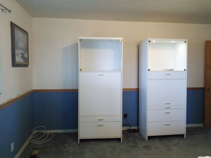 q how would you design this craft area, craft rooms, home decor, Showing the craft area with the cabinets closed