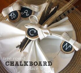 rustic tree round chalkboard place setting for thanksgiving, chalkboard paint, crafts, seasonal holiday decor