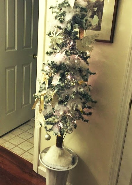 diy flocked christmas tree with spray paint, christmas decorations, crafts, seasonal holiday decor