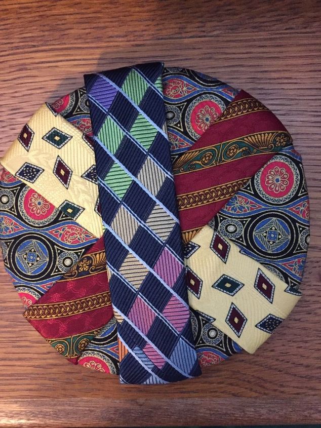 meu marido tinha um estoque de gravatas depois que se aposentou at que eu as, Demais do outro lado
