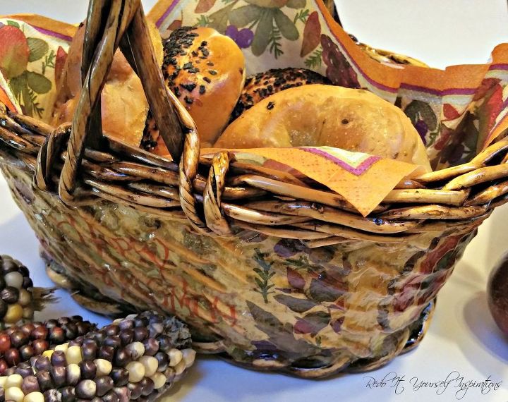 thanksgiving dinner roll basket, crafts, seasonal holiday decor, thanksgiving decorations