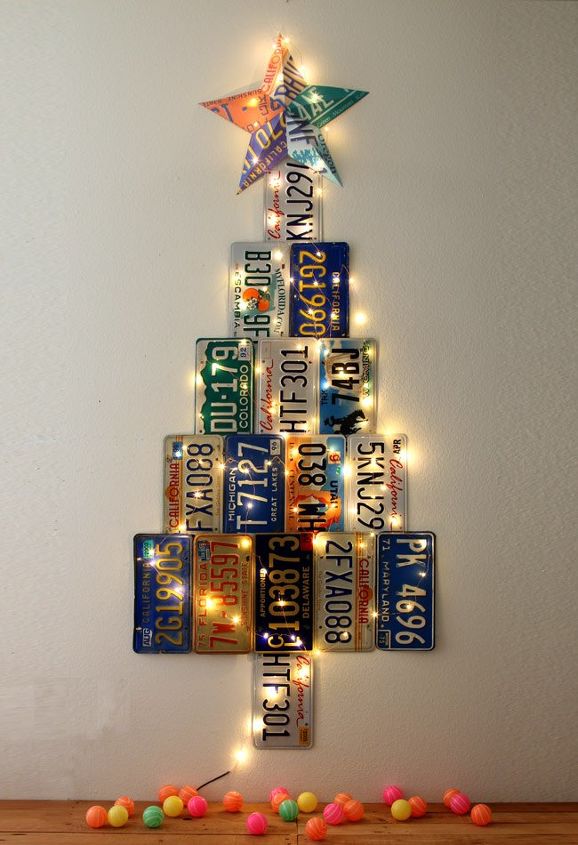 christmas tree from old license plates, christmas decorations, crafts, repurposing upcycling