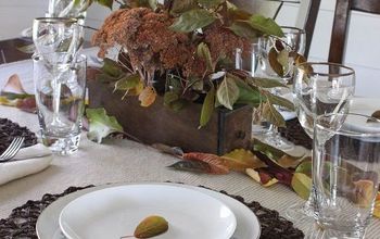 Simple Thanksgiving Table Setting