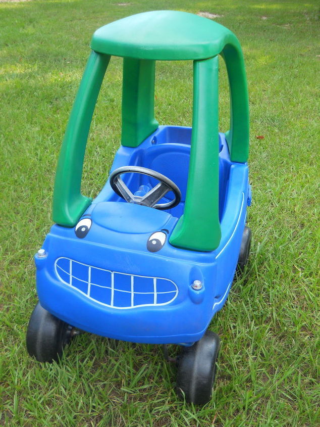 little tikes car makeover, outdoor furniture, painted furniture