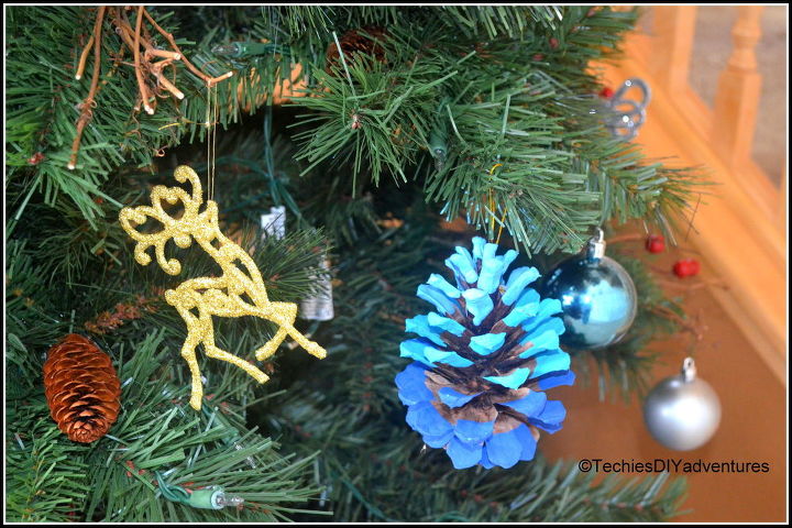 ombre painted pinecone ornaments, christmas decorations, crafts, seasonal holiday decor