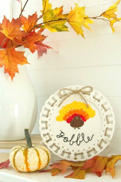 s 8 easy and adorable thanksgiving crafts anyone can do, crafts, seasonal holiday decor, thanksgiving decorations, Fingerprint Turkey Plate